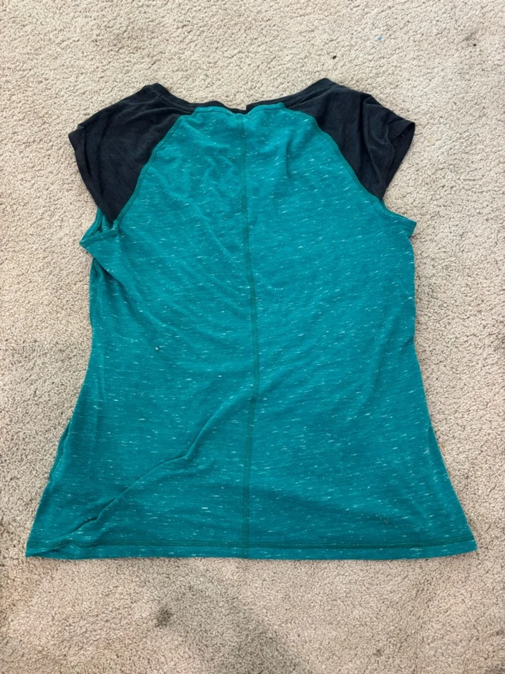 The North Face Teal V-Neck Short Sleeve Raglan Top with Black Sleeves - Picture 3 of 4